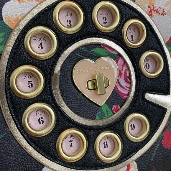 Betsey Johnson working telephone purse - Picture 5 of 12